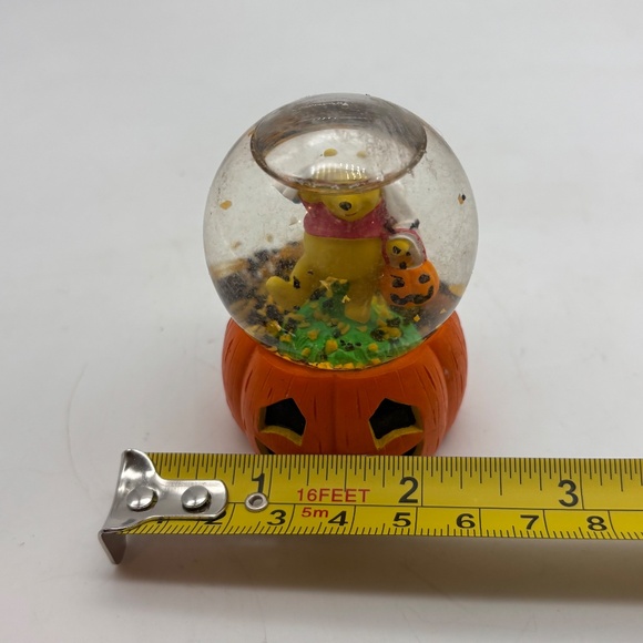Disney Parks WDW Winnie the Pooh and Friends Pooh Halloween Mini Snow Globe - Picture 10 of 10